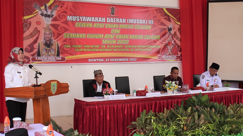 Pj. Bupati Buka Musyawarah Daerah Dewan Adat Dayak III Barito Selatan