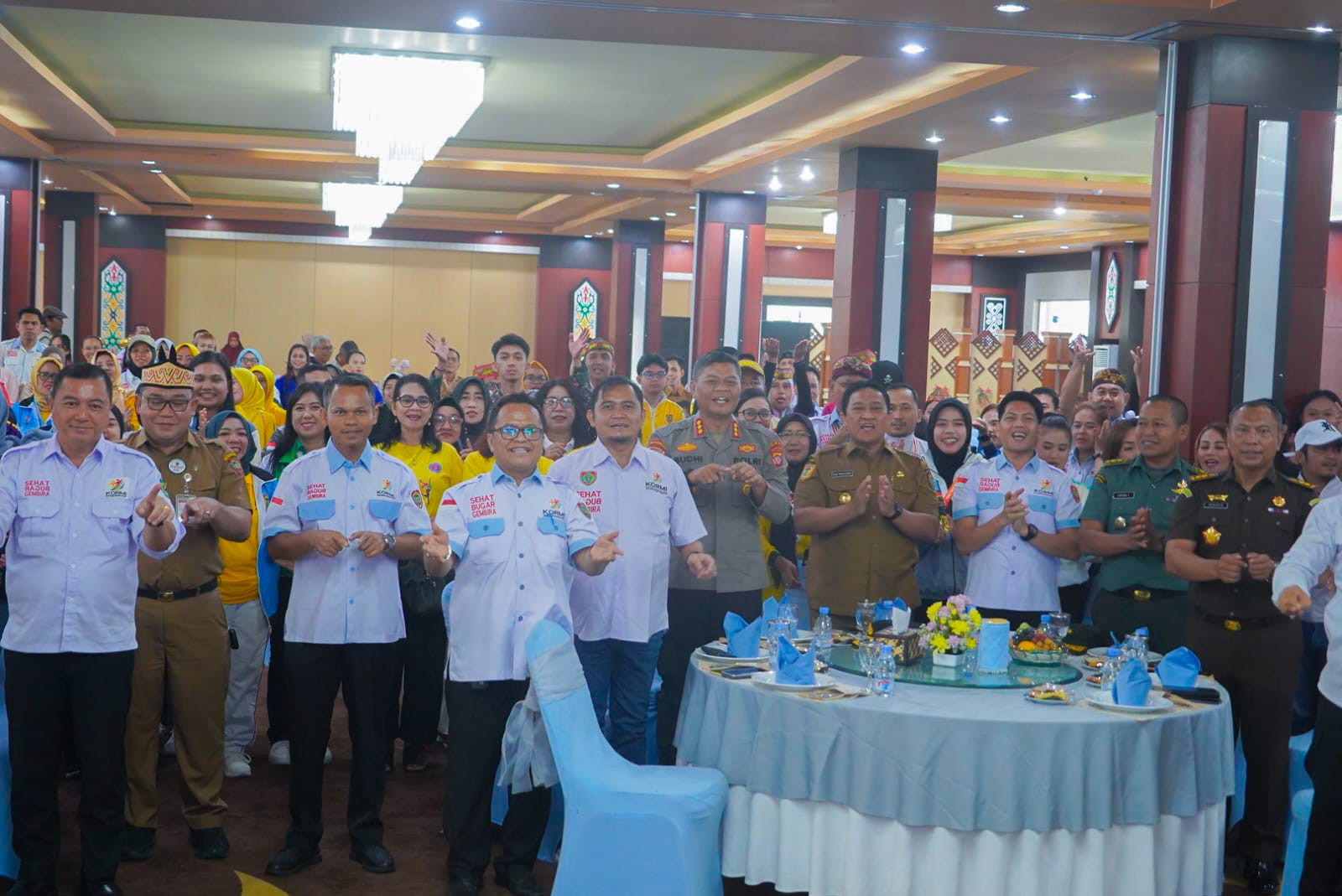 Wagub Serahkan Tali Asih FORNAS dan Buka Sarasehan KORMI se-Kalimantan Tengah 2025   