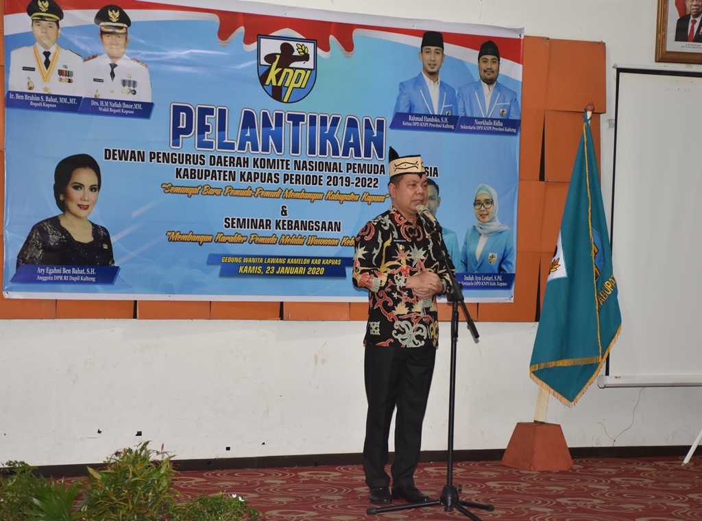 Ben Hadiri Pelantikan Pengurus KNPI Kapuas
