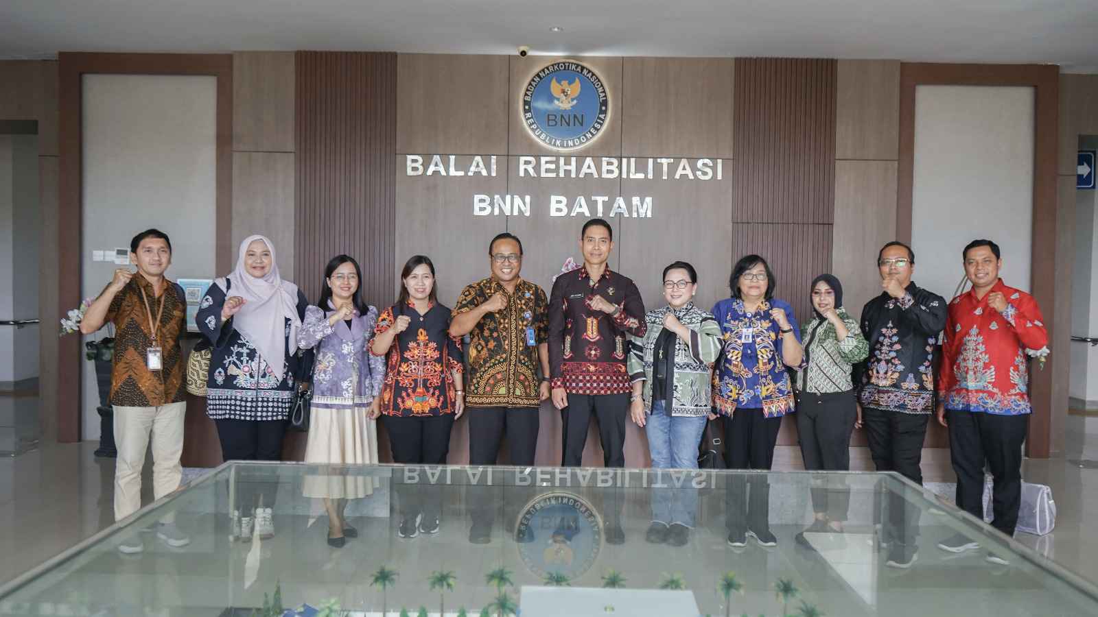 Kesbangpol Prov. Kalteng Tegaskan Komitmen Dalam Pencegahan dan Penanggulangan Penyalahgunaan Narkoba Melalui Kaji Banding ke Loka Rehabilitasi Batam