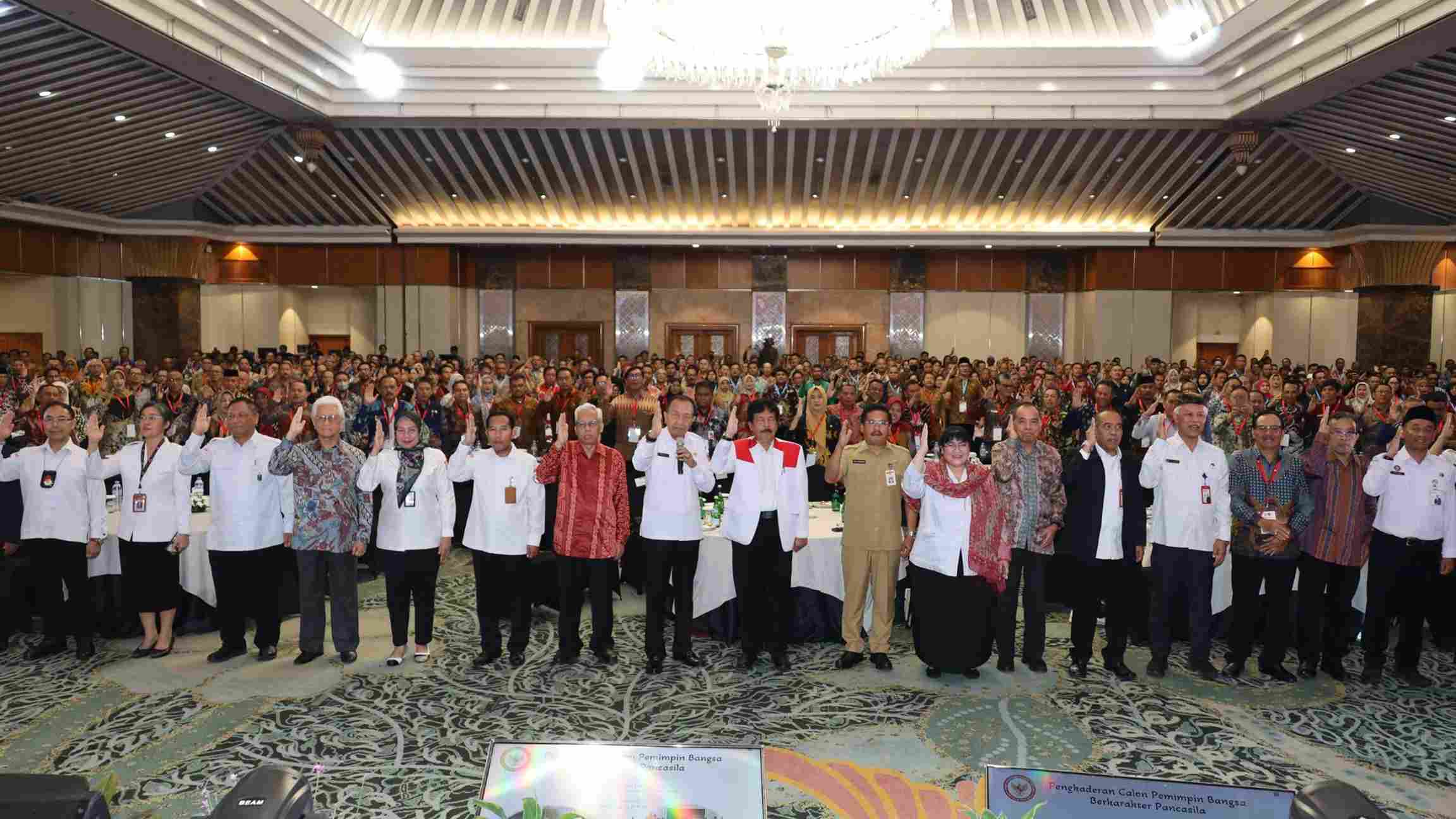 Badan Kesbangpol Prov. Kalteng Ikuti Rapat Koordinasi Nasional Pembentukan Pasukan Pengibar Bendera Pusaka Tahun 2025