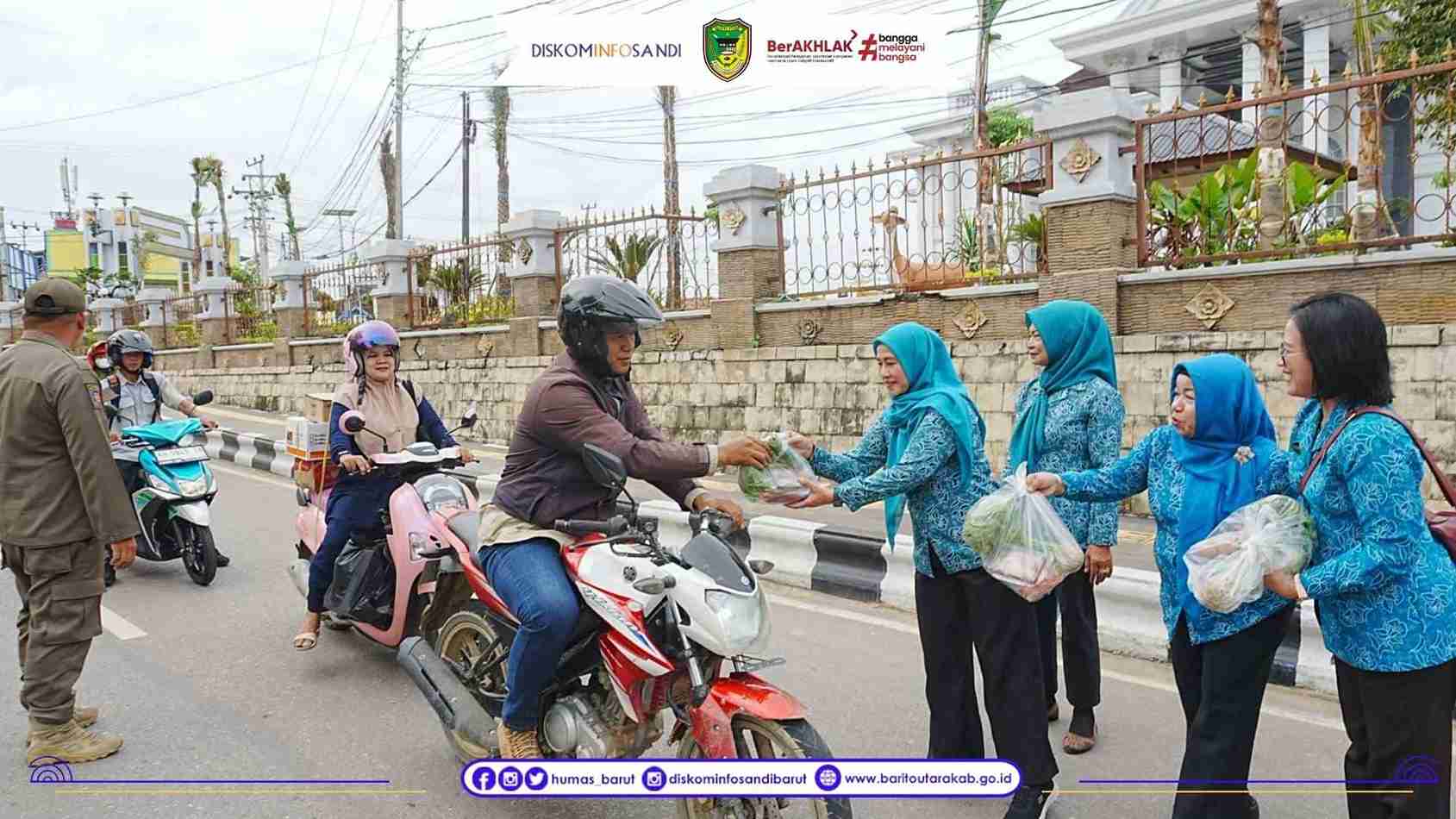 Jumat Berkah, TP PKK Barito Utara Bagikan 200 Paket Sayur Mayur