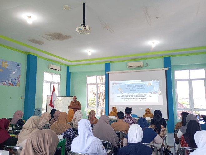 Penguatan Literasi Budaya Lokal, Dispursip Kobar Selenggarakan Bimtek Menulis
