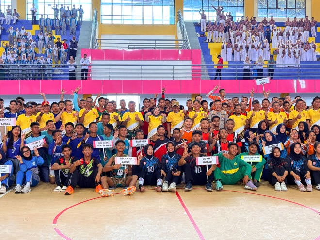 Bupati Hj. Nurhidayah Buka POPKAB Kobar 2026