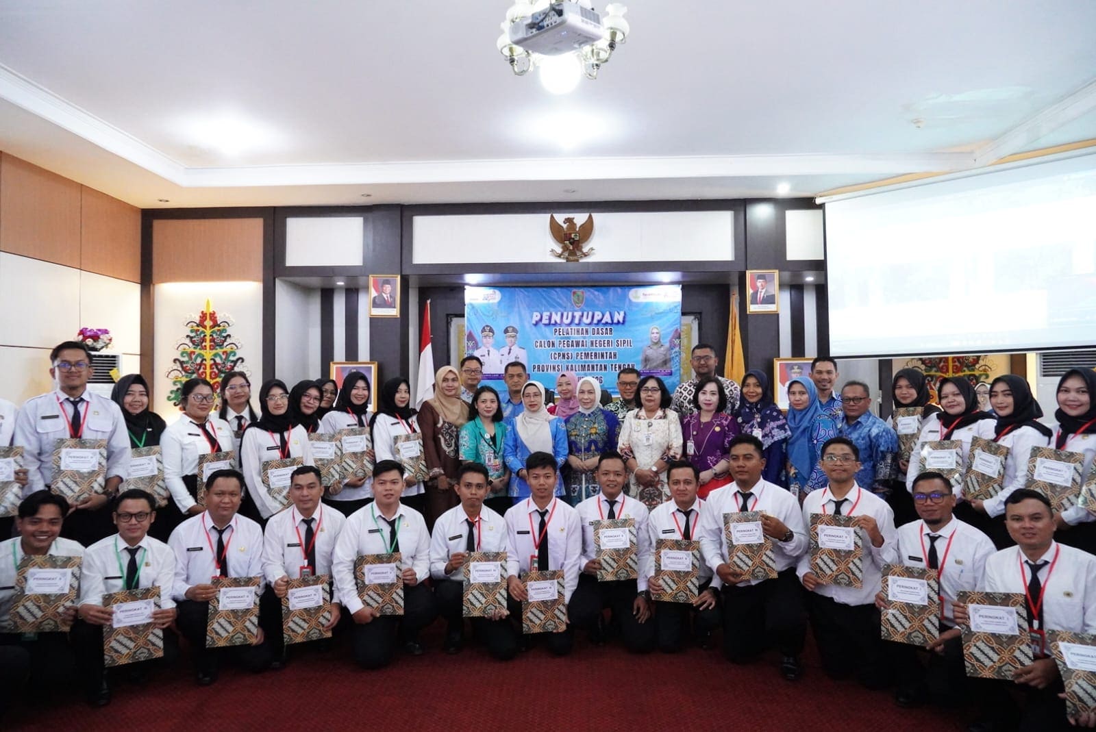 Penutupan Latsar CPNS, Pemprov Kalteng Dorong ASN Jadi Motor Inovasi Pelayanan Publik