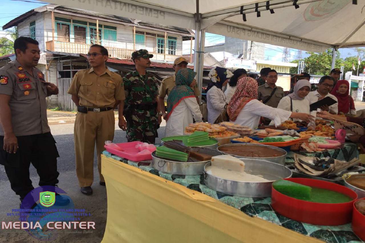 Dinskes Pulang Pisau bersama BPOM Sidak Pedagang Pasar Ramadhan