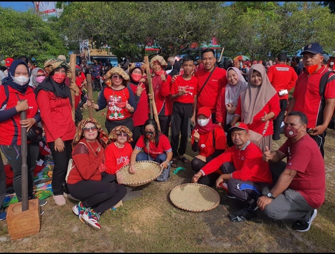 Disbun Prov. Kalteng Ikut Andil Cetak Rekor MURI Tradisi Mangenta