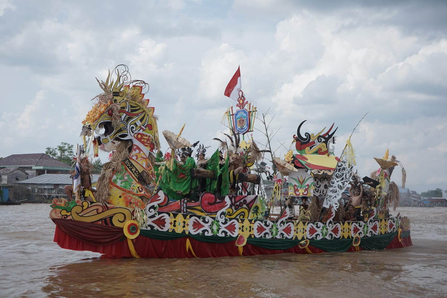 Setelah Lama Vakum, Lomba Perahu Hias Kembali Digelar Pada FBIM 2023