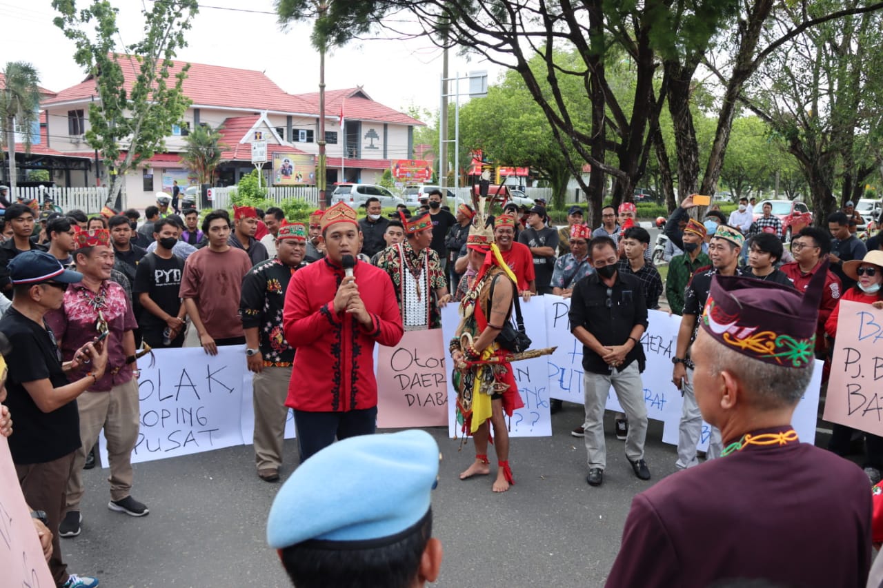 Kisruh Penetapan Pj. Bupati Barsel dan Kobar, Penolakan Masyarakat Kalteng Makin Kencang Terhadap Pejabat Droping Pusat