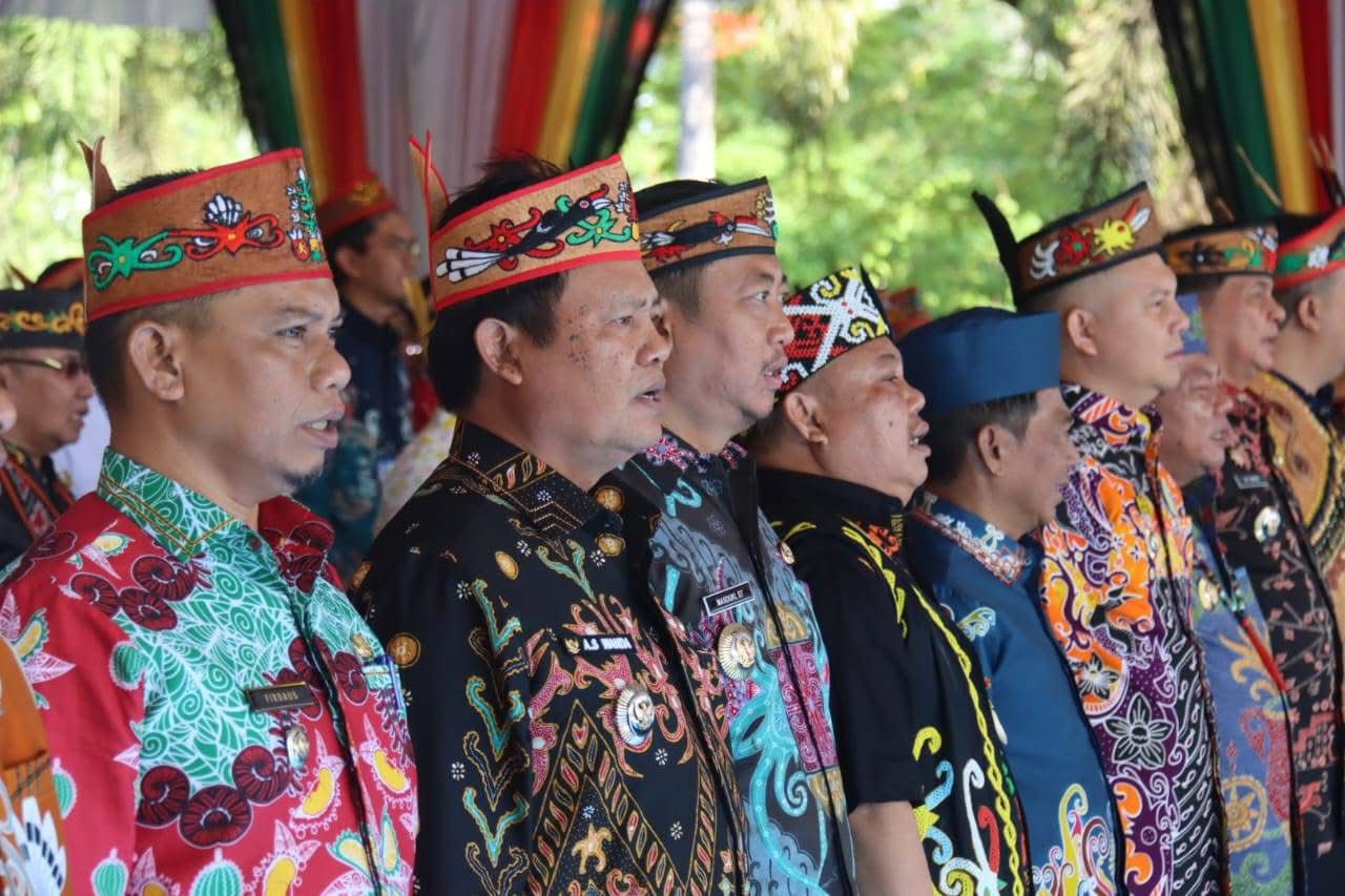 Bupati Seruyan Ikuti Apel Besar Penobatan Gelar Adat Dayak