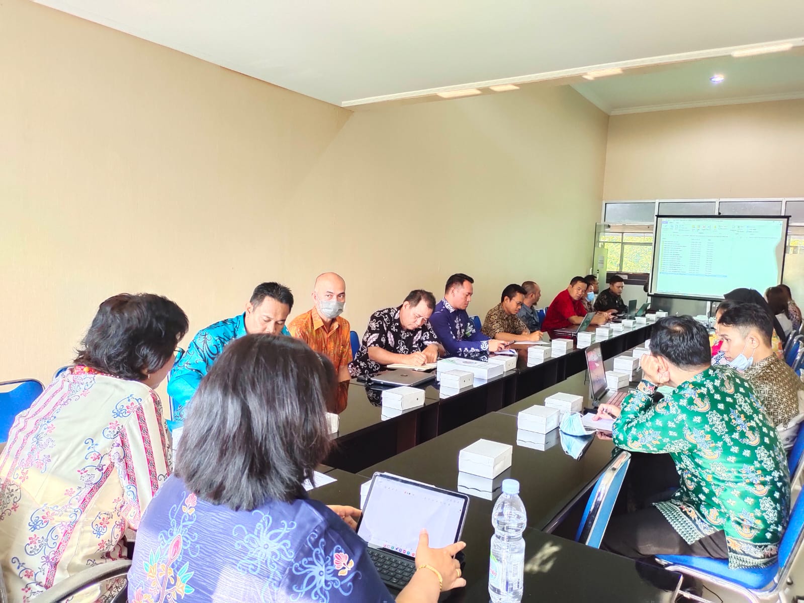 Biro Organisasi Setda Prov. Kalteng Laksanakan Rapat Penilaian Kinerja Setda Kabupaten/Kota se-Kalteng