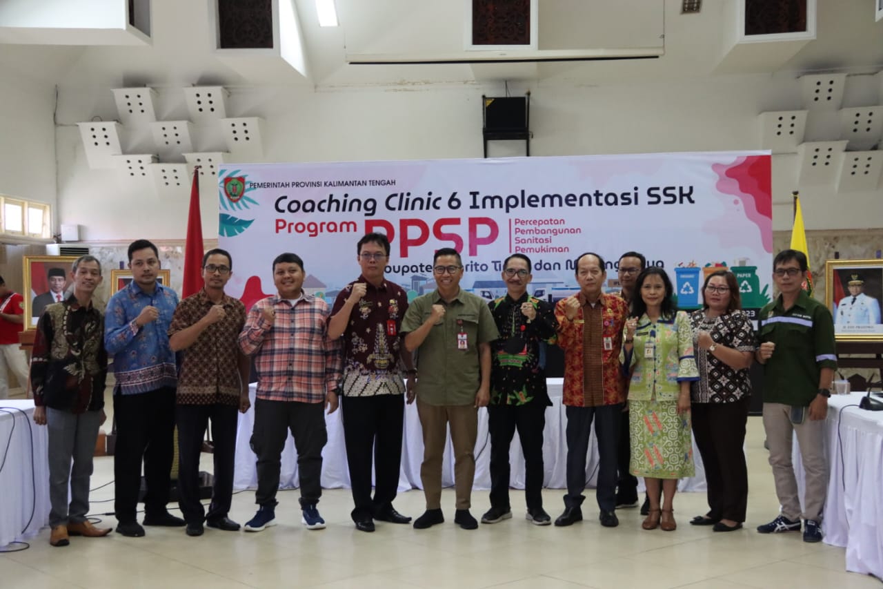 Asisten Ekbang Leonard S. Ampung Buka Coaching Clinic 6 Implementasi Strategi SSK Program PPSP Kabupaten Barito Timur dan Murung Raya