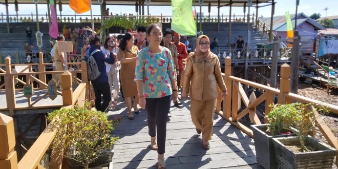 Tim Kementerian Pariwisata Lakukan Kunjungan Lapangan Ke Desa Wisata Kereng Bangkirai