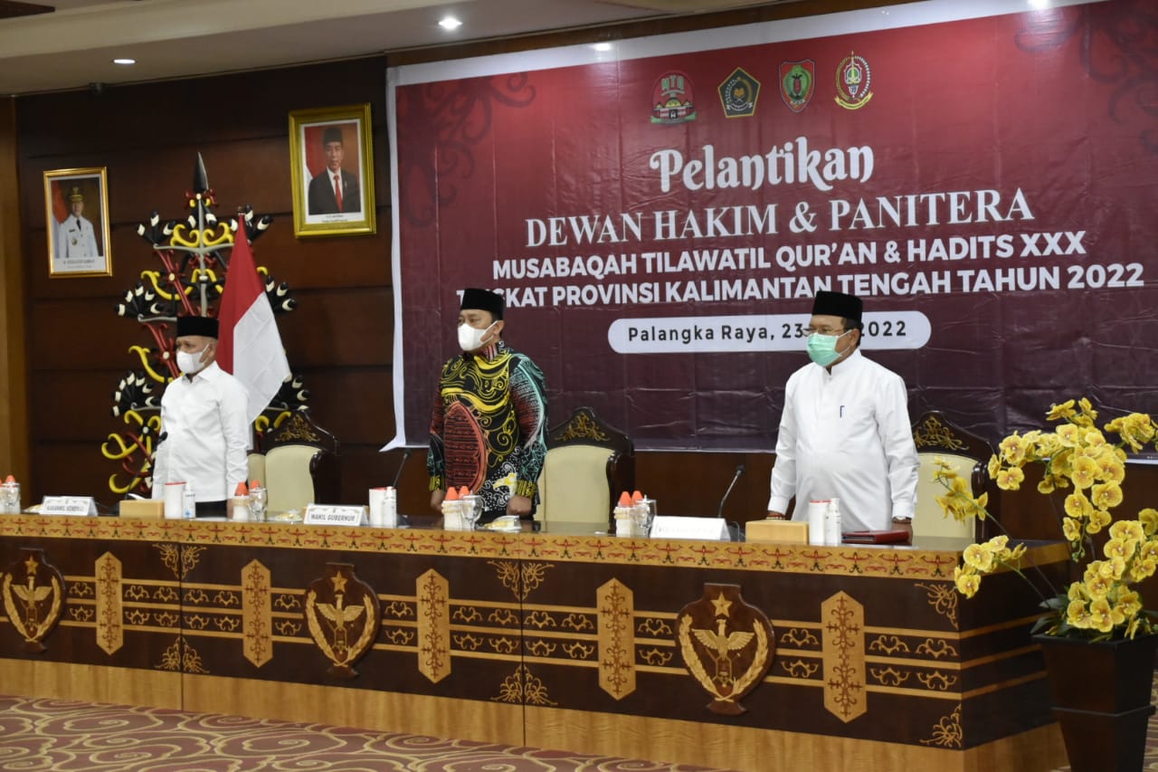 Wagub H. Edy Pratowo Lantik Dewan Pertimbangan, Dewan Pengawas, Dewan Hakim dan Panitera MTQH ke-30 Tingkat Provinsi Kalimantan Tengah
