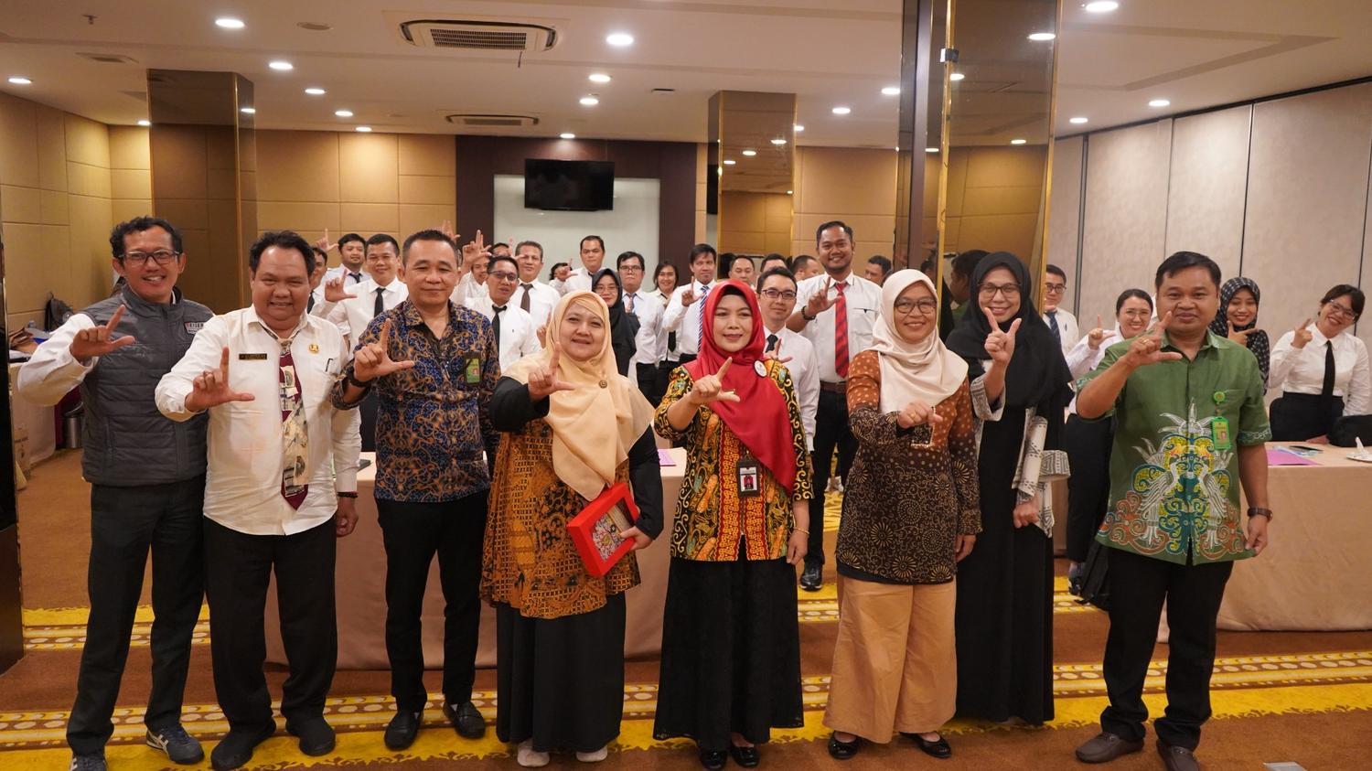 Pemprov Kalteng melalui DLH bersama BPLHK Samarinda Selenggarakan Diklat Amdal C