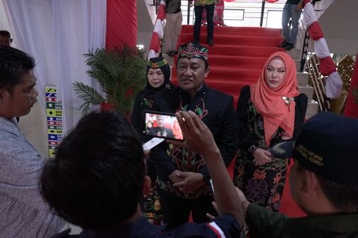 Hari Jadi Barsel ke-65, Kadisbudpar Prov. Kalteng Apresiasi Seni Budaya Lokal