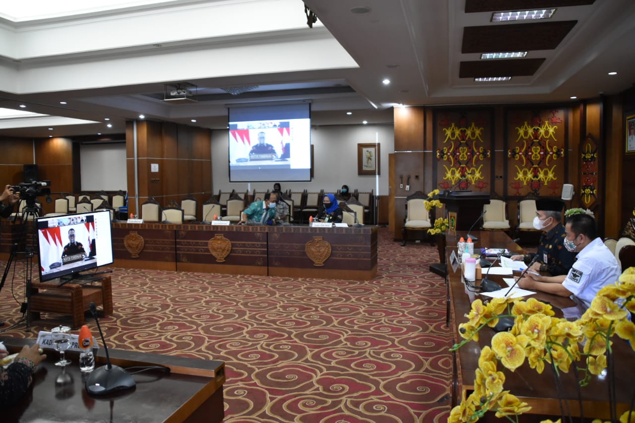 Asisten Administrasi Perekonomian dan Pembangunan Setda Prov. Kalteng Ikuti Rapat Tindak Lanjut Kunker Food Estate 