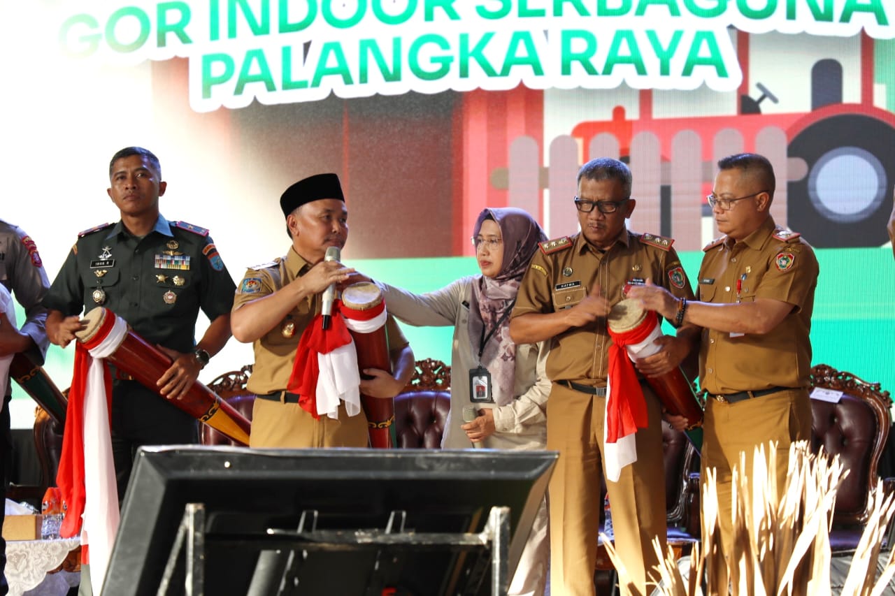 Kadis TPHP Prov. Kalteng Dampingi Gubernur pada Pembukaan Jambore Tani 2024