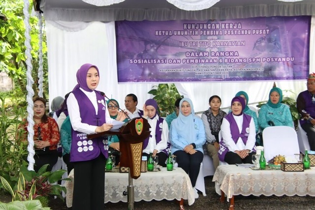 Ketua Umum TP PKK Tri Tito Karnavian Kunjungi Posyandu Sultan, Apresiasi Prestasi Kalteng dan Dorong Implementasi 6 SPM