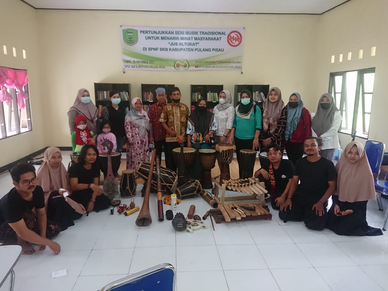 SPNF SKB Pulang Pisau Gelar Pertunjukan Seni Musik Tradisional