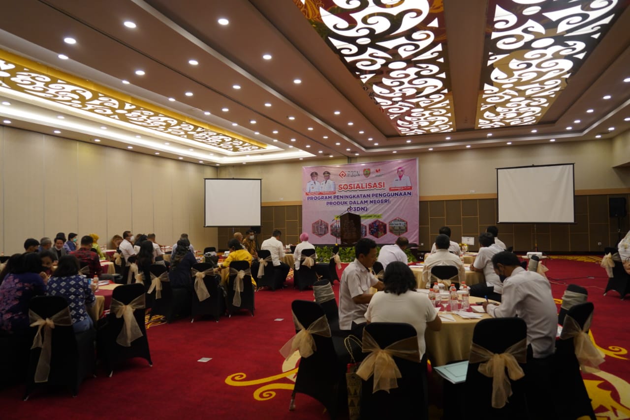 Asisten Ekbang Leonard S. Ampung : IKM Harus Tingkatkan Kualitas Produknya untuk Mendukung Penggunaan Produk Dalam Negeri 
