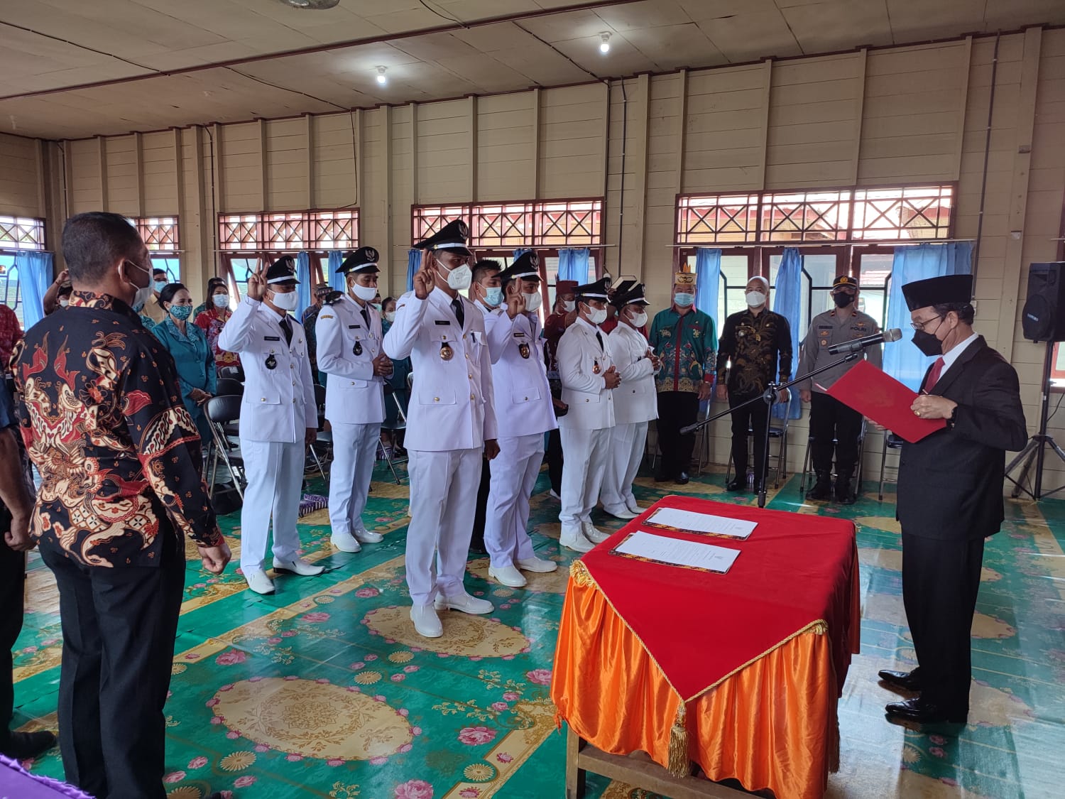 Bupati Sakariyas Meminta Kepala Desa Wajib Bekerja Sesuai dengan Ketentuan yang Telah Ditetapkan