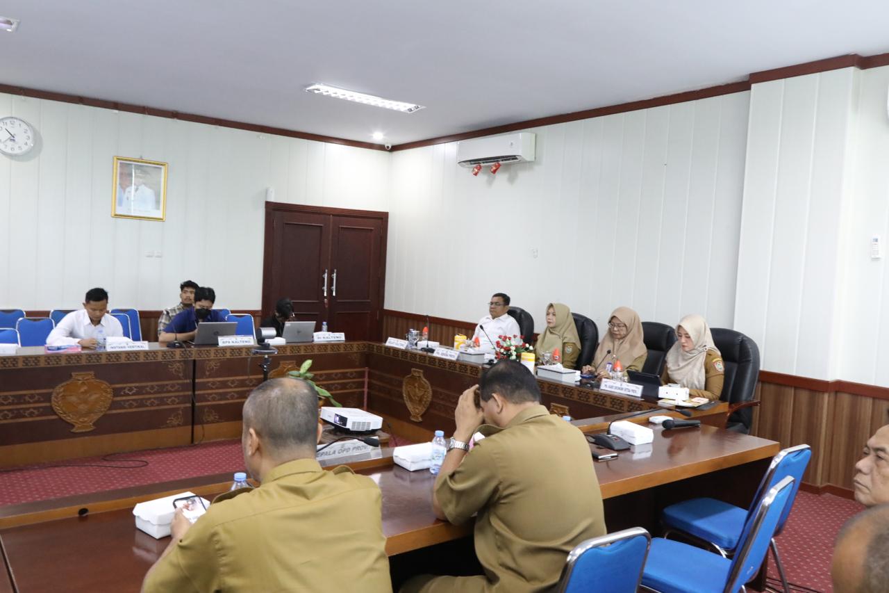Plh. Sekda Sri Widanarni Hadiri Rakor Pengendalian Inflasi Minggu ke-3 Desember 2024 