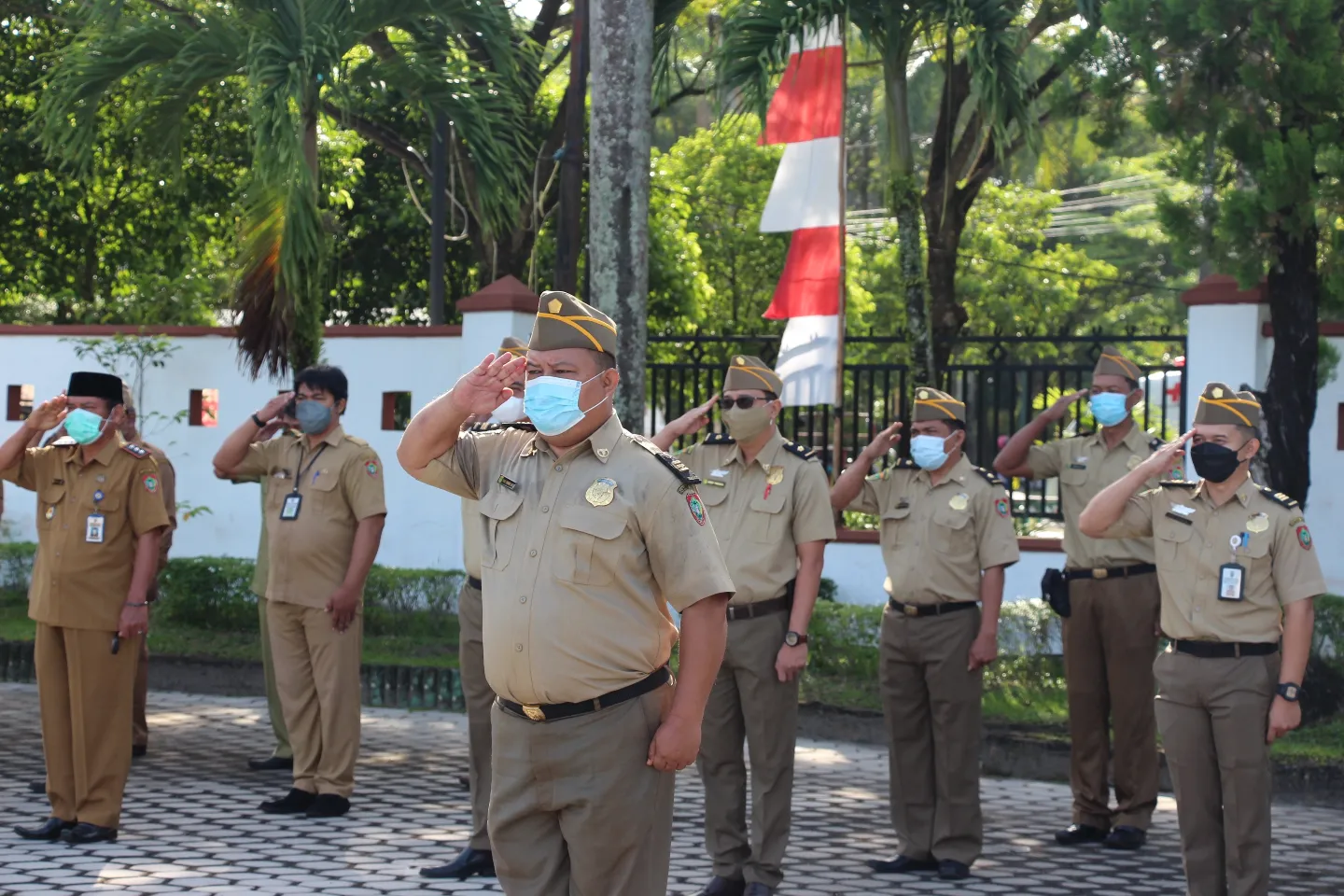 Disnakertrans Kalteng Gelar Upacara K.3 