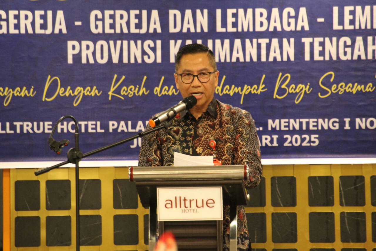 Mewakili Gubernur, Ketua Pembina Kerohanian Kristen Leonard S Ampung Buka Muswil PGLII Prov Kalteng