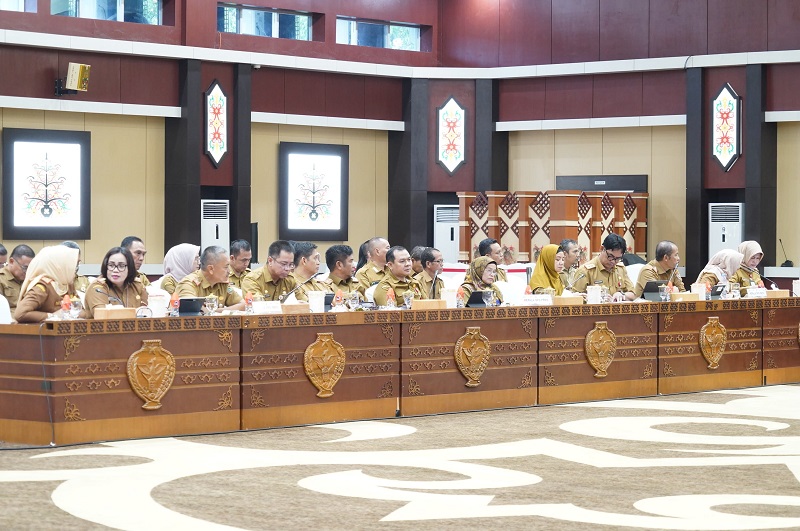 Pimpin Rapat dengan Pejabat JPT Pratama, Wagub Edy Pratowo Diskusikan Implementasi Visi Misi Gubernur Kalteng