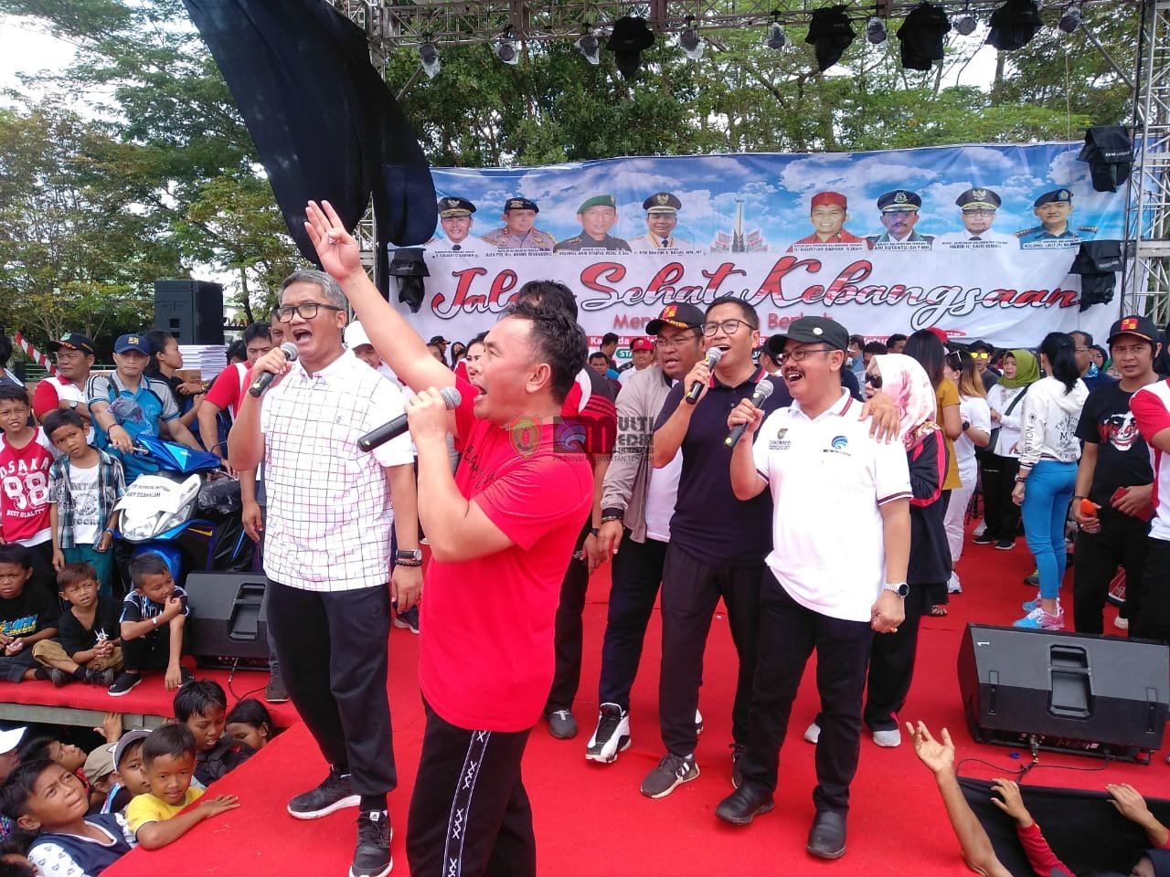Gubernur Kalteng Meriahkan Acara Jalan Sehat Kebangsaan