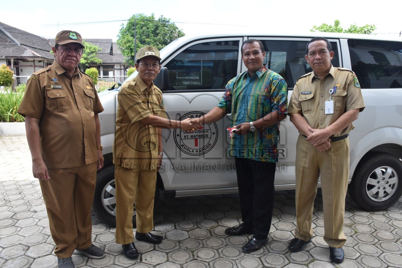 Ben Beri Bantuan Kendaraan Operasional ke Ormas Keagamaan Kapuas