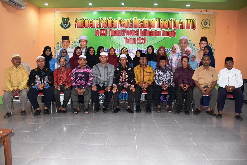 Ketum LPTQ Kapuas Tutup Pembinaan dan Pelatihan Peserta MTQ