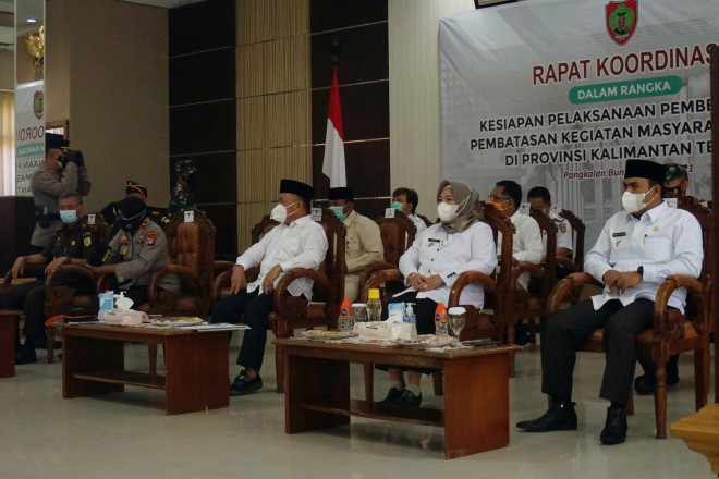 Ikuti Rakor PPKM se-Kalteng, Bupati Kobar Siap Dukung PPKM