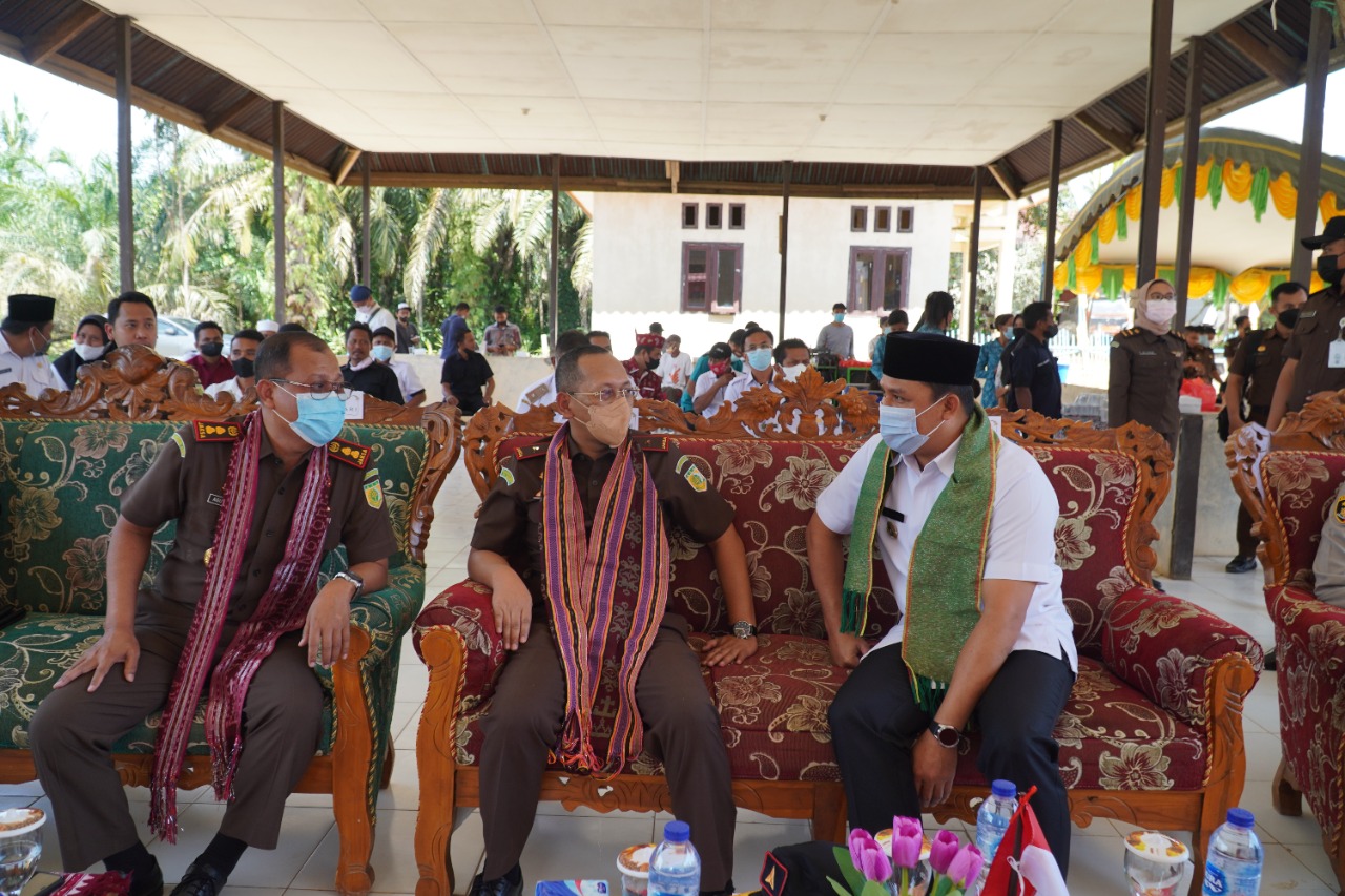 Bupati Lamandau Hadiri Pencanangan Program Rumah Keadilan Restoratif Bahaum Bakuba