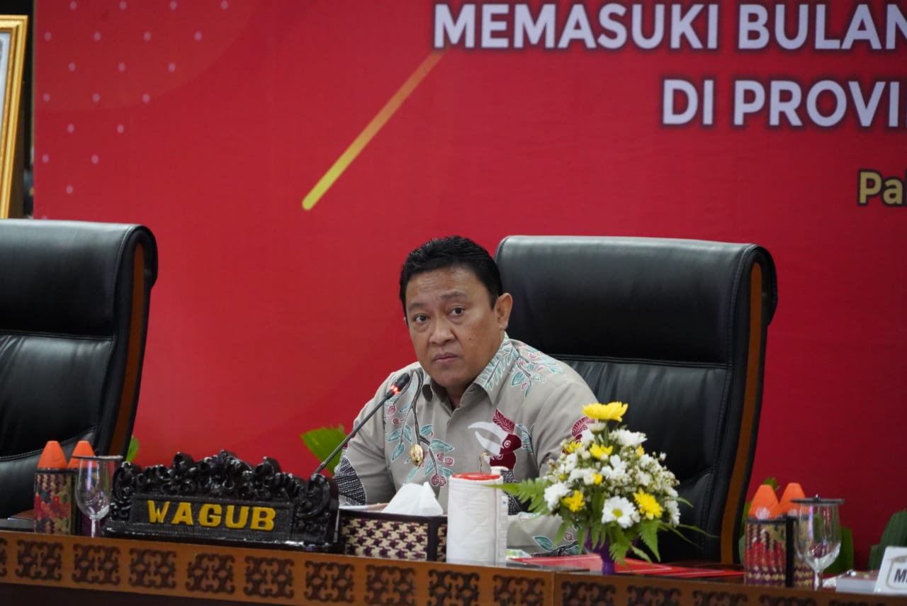 Wagub Kalteng Pimpin Rakor Penanganan Covid-19 dan Percepatan Vaksinasi Booster Memasuki Bulan Ramadhan dan Lebaran 1443 H
