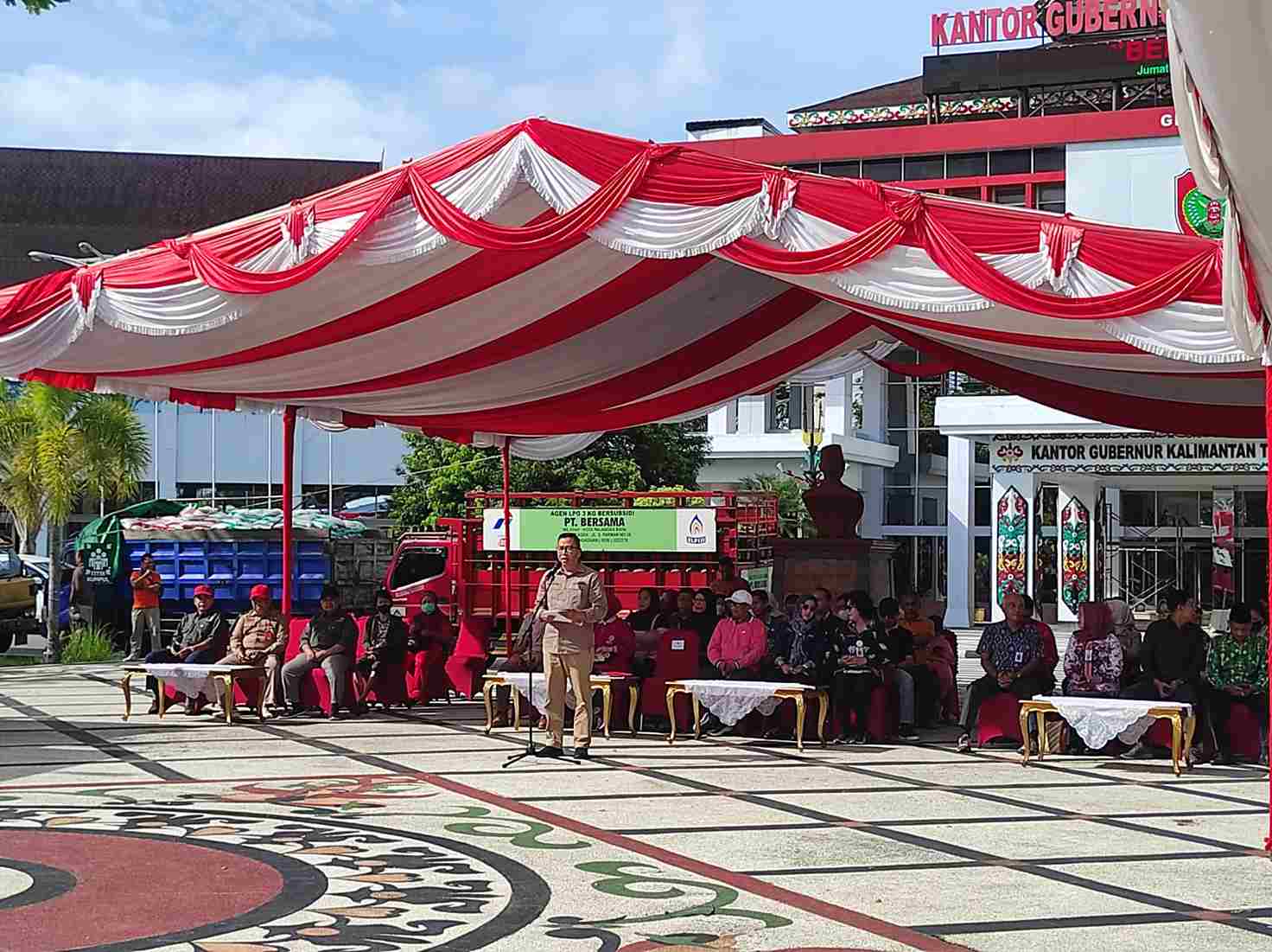 Jual Ikan Murah dan Segar, Dislutkan Ramaikan Pasar Penyeimbang Ramadan 