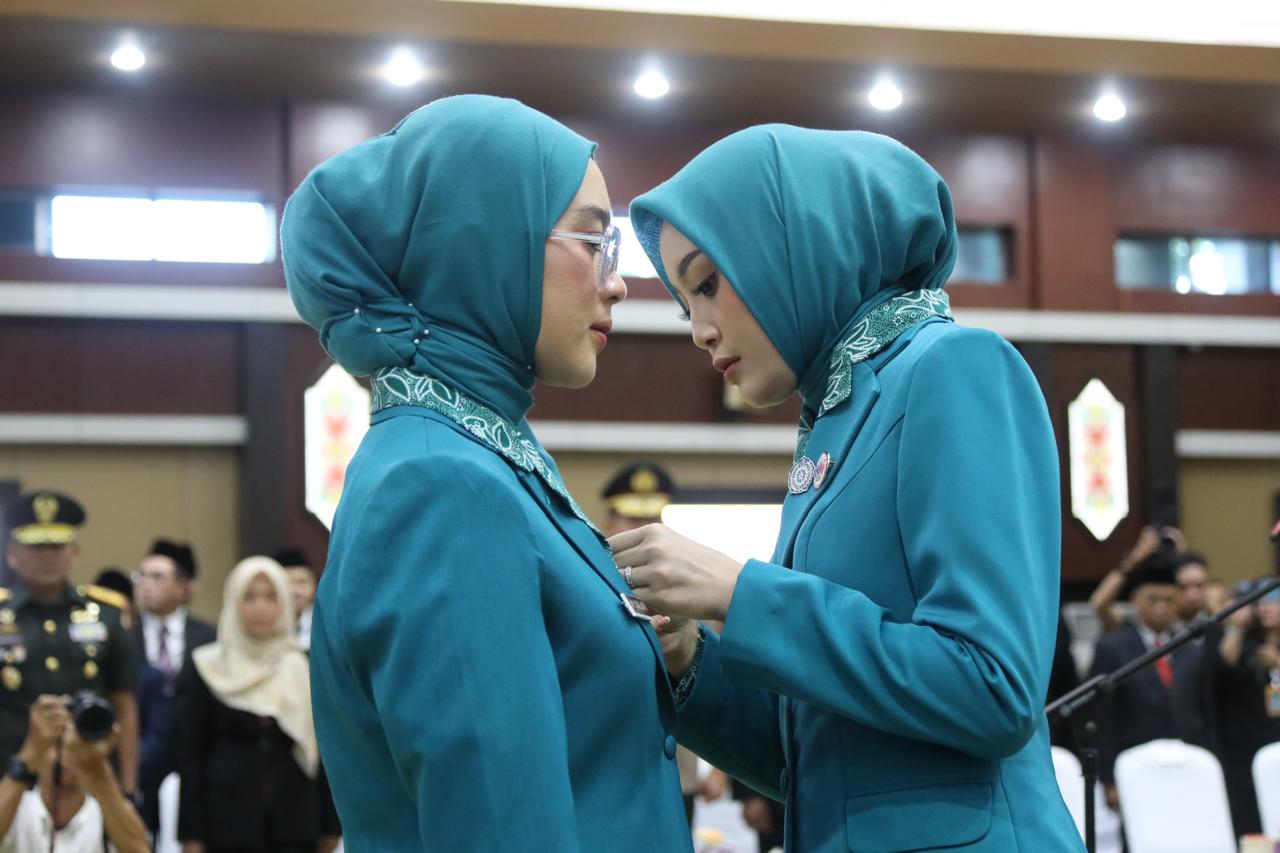 Ketua TP-PKK Aisyah Thisia Agustiar Sabran Lantik Ketua TP-PKK, Ketua Tim Pembina Posyandu dan Ketua Dekranasda Kabupaten Lamandau Masa Bakti 2025-2030 