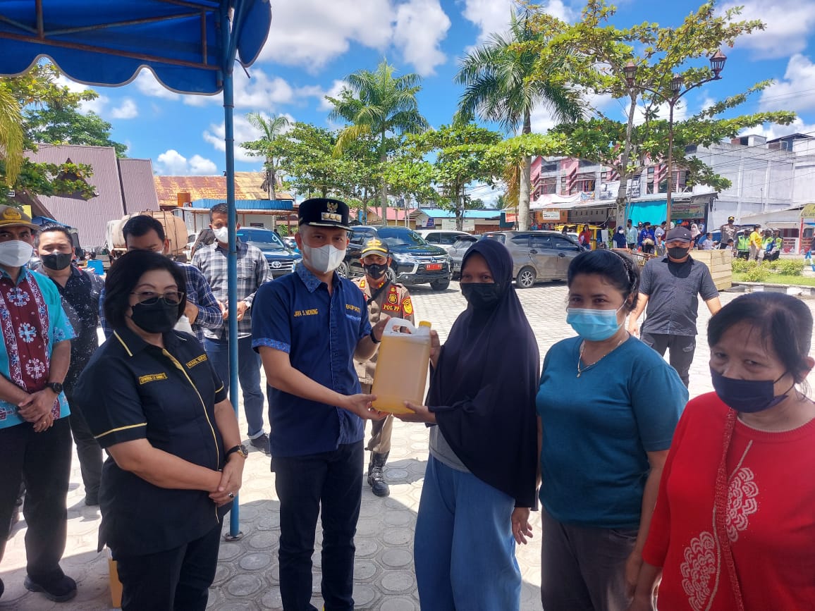 Pemkab Gumas Gelar Operasi Pasar Khusus Minyak Goreng