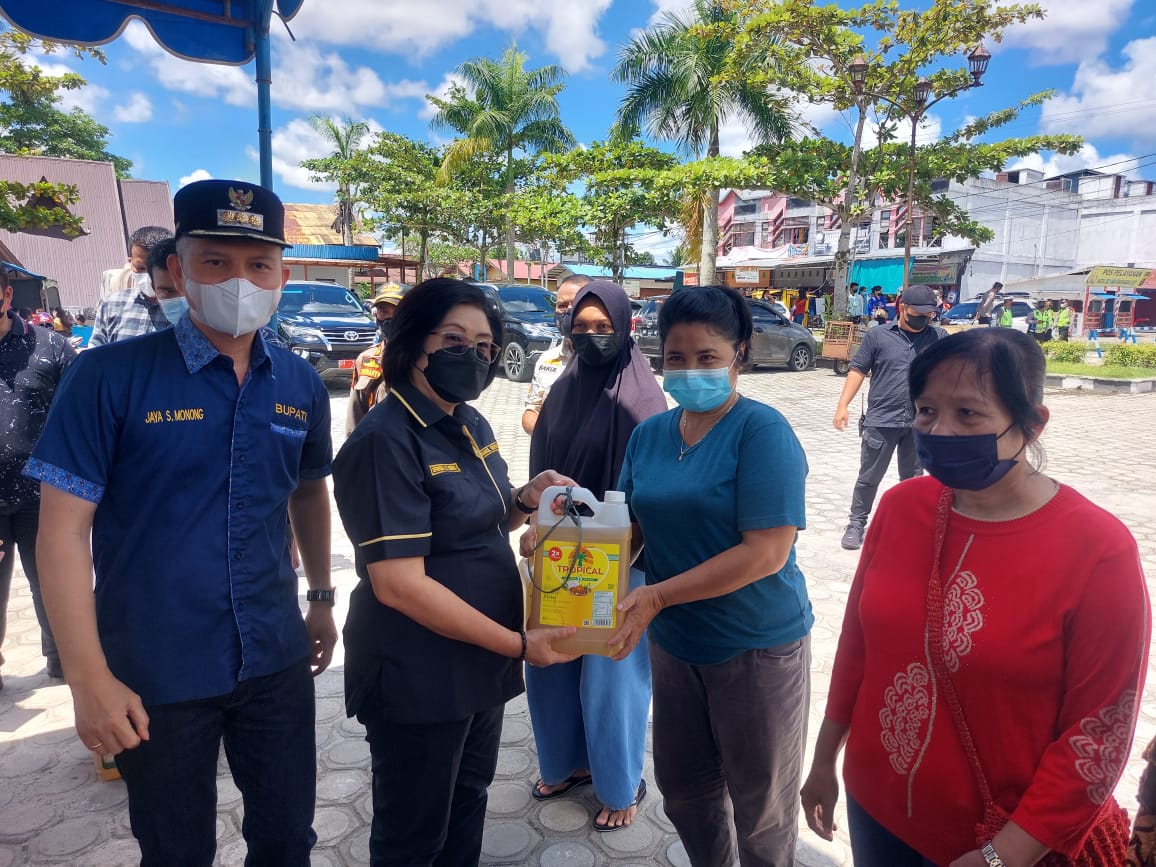 Pemkab Gumas Gelar Operasi Pasar Khusus Minyak Goreng