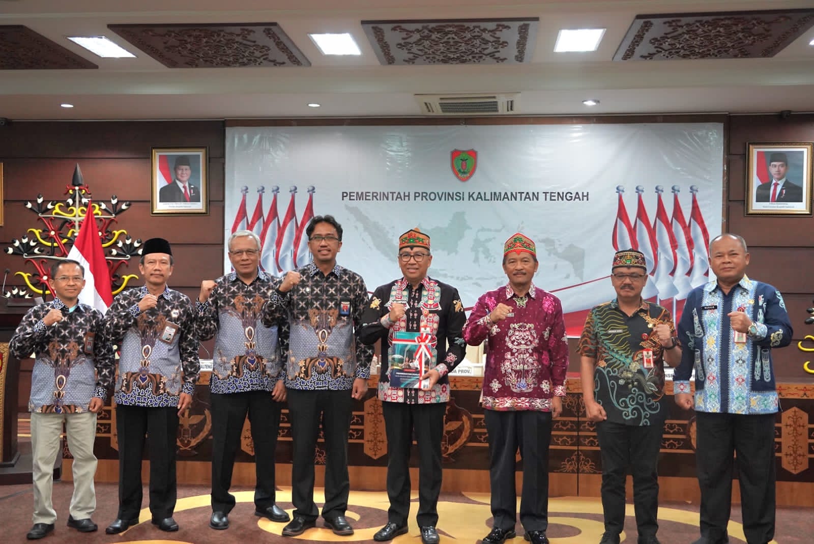 Plt Sekda Leonard S Ampung Pimpin Audiensi Penyampaian Atensi Hasil Pengawasan Badan Pengawasan Keuangan dan Pembangunan