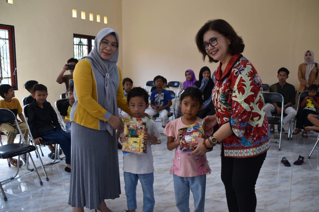 Buka Acara Storytelling, Ketua Forum PUSPA Kalteng Nunu Andriani Edy Pratowo, Berikan Edukasi Perkawinan Usia Anak