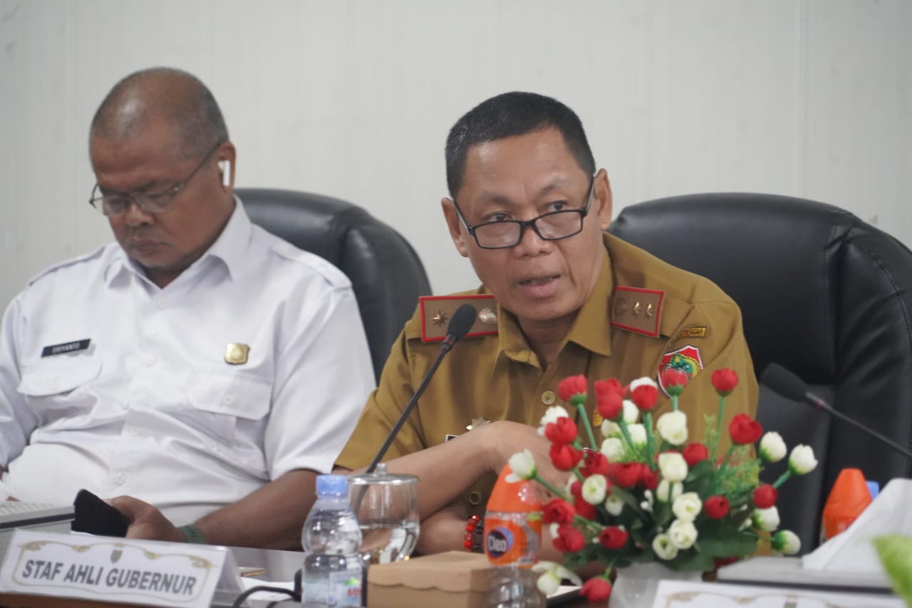Pemprov Kalteng Hadiri Rakor Pengendalian Inflasi Daerah Tahun 2024 dan Penanggulangan Kejadian Luar Biasa Polio Secara Virtual