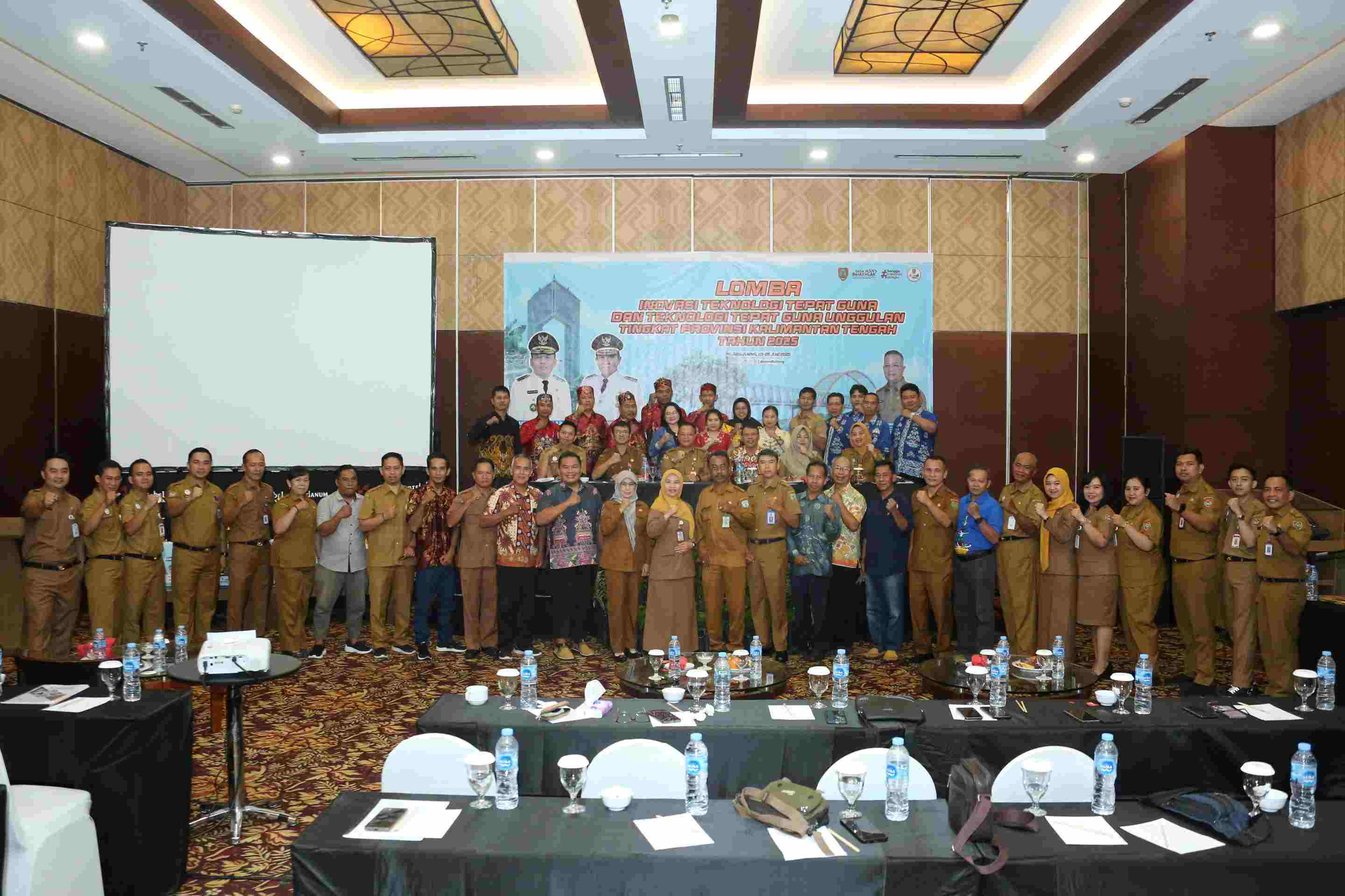 Bangkitkan Semangat Inovasi dalam Berteknologi, Kadis PMD Prov. Kalteng Buka Lomba Inovasi TTG dan TTG Unggulan Tahun 2025