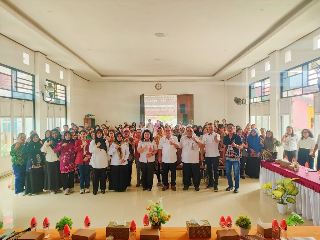 Dinas Dagperin Prov. Kalteng Adakan Pelatihan bagi Industri Kecil Menengah di Kab. Barito Selatan