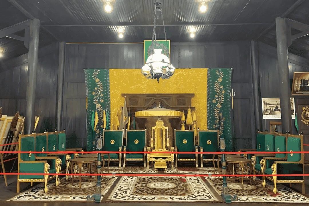 Istana Kuning Kotawaringin Barat: Simbol Kemuliaan dan Warisan Sejarah