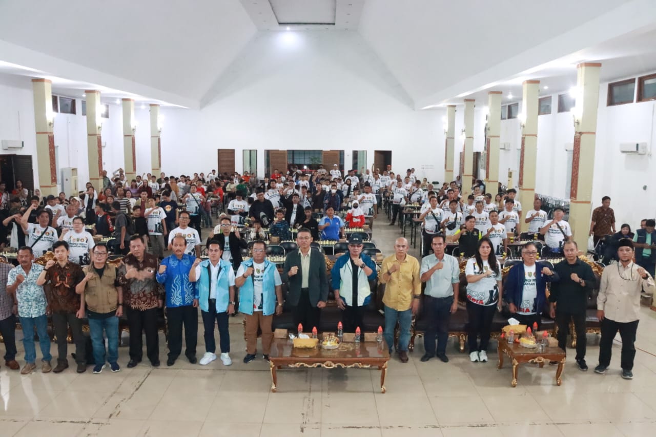 Plh Sahli Pemkumpol Ahmad Husain Buka Open Turnamen  Catur Kategori III Nasional Gubernur Cup 2024