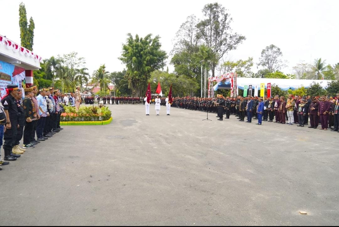 Perkuat Peran Lembaga Adat, Gubernur Kalteng Lantik BATAMAD dan Forum Koordinasi Damang Kepala Adat