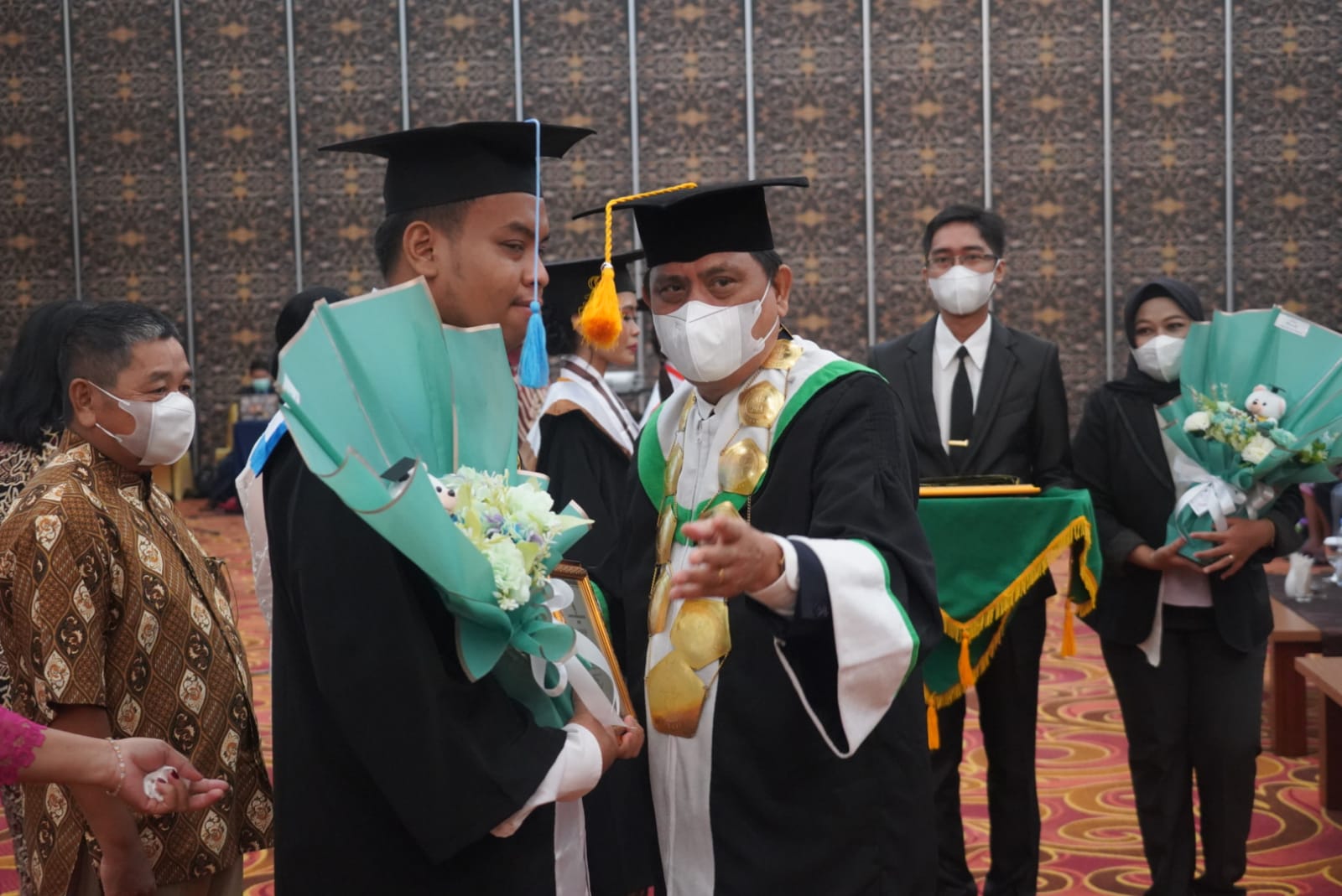 Sahli Yuas Elko Hadiri Rapat Senat Terbuka Wisuda Sarjana Angkatan XXV UNKRIP