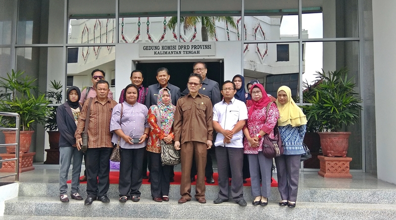 Forum Honorer K2 Mengadu Ke Dewan